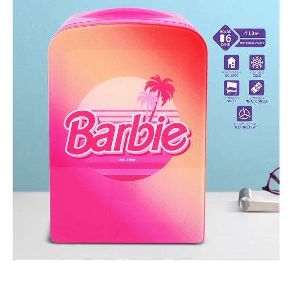 The Barbie Malibu Mini Fridge - Picture 3 of 8